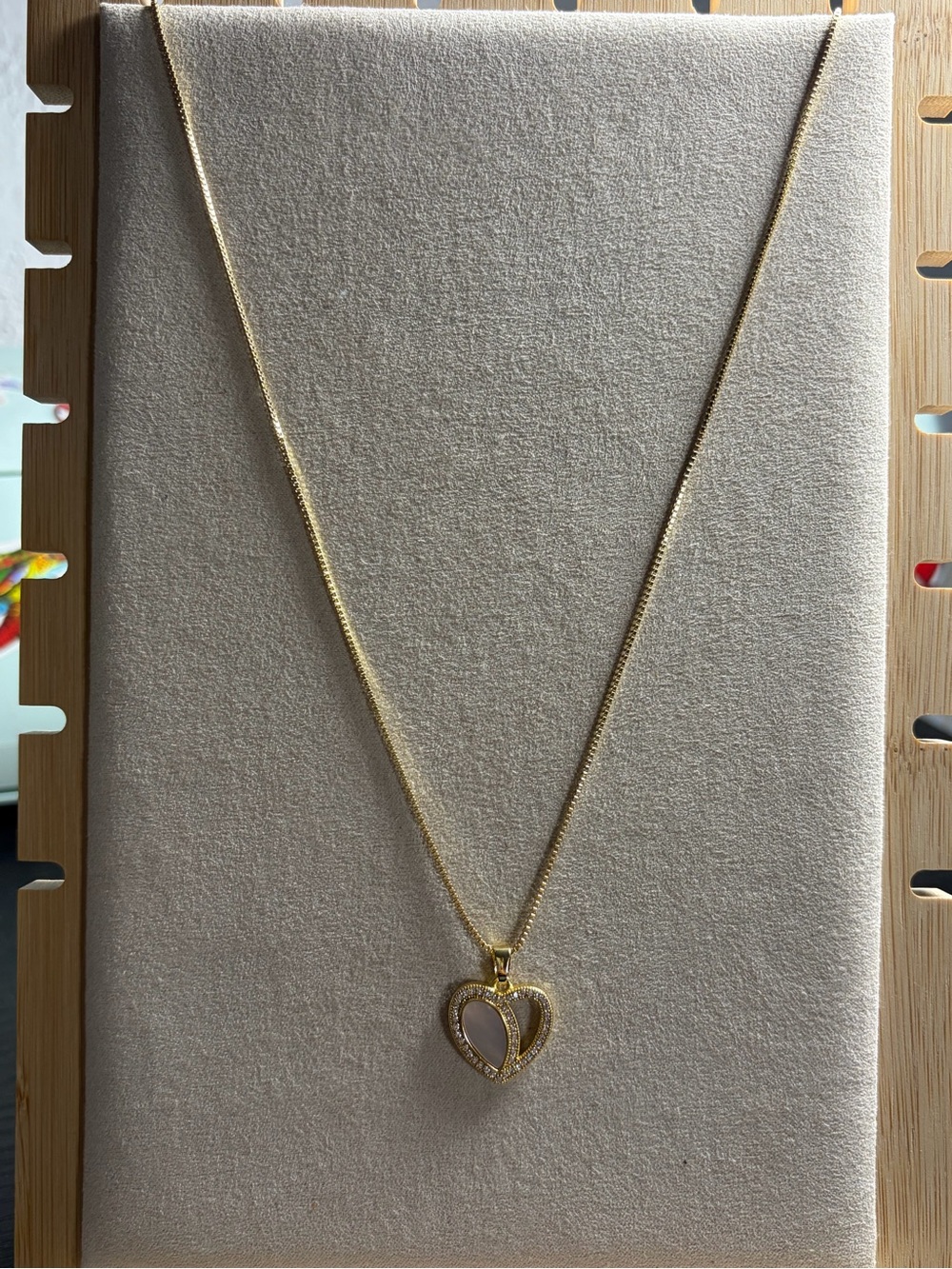 Gold Heart Pendant Necklace - Elegant Women's Jewelry